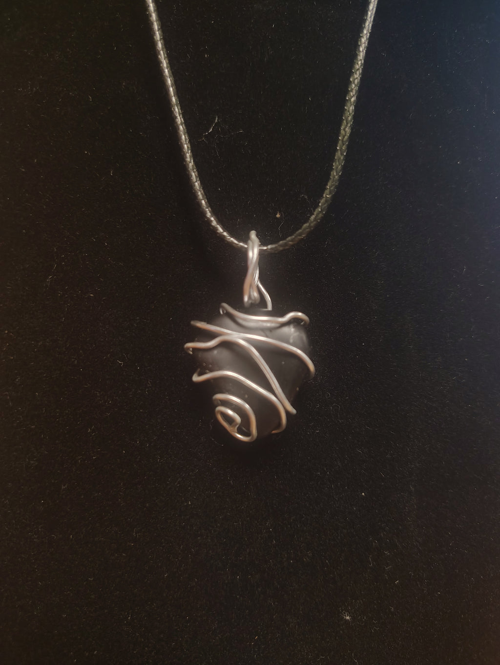 ZN wire wrapped crystal necklace