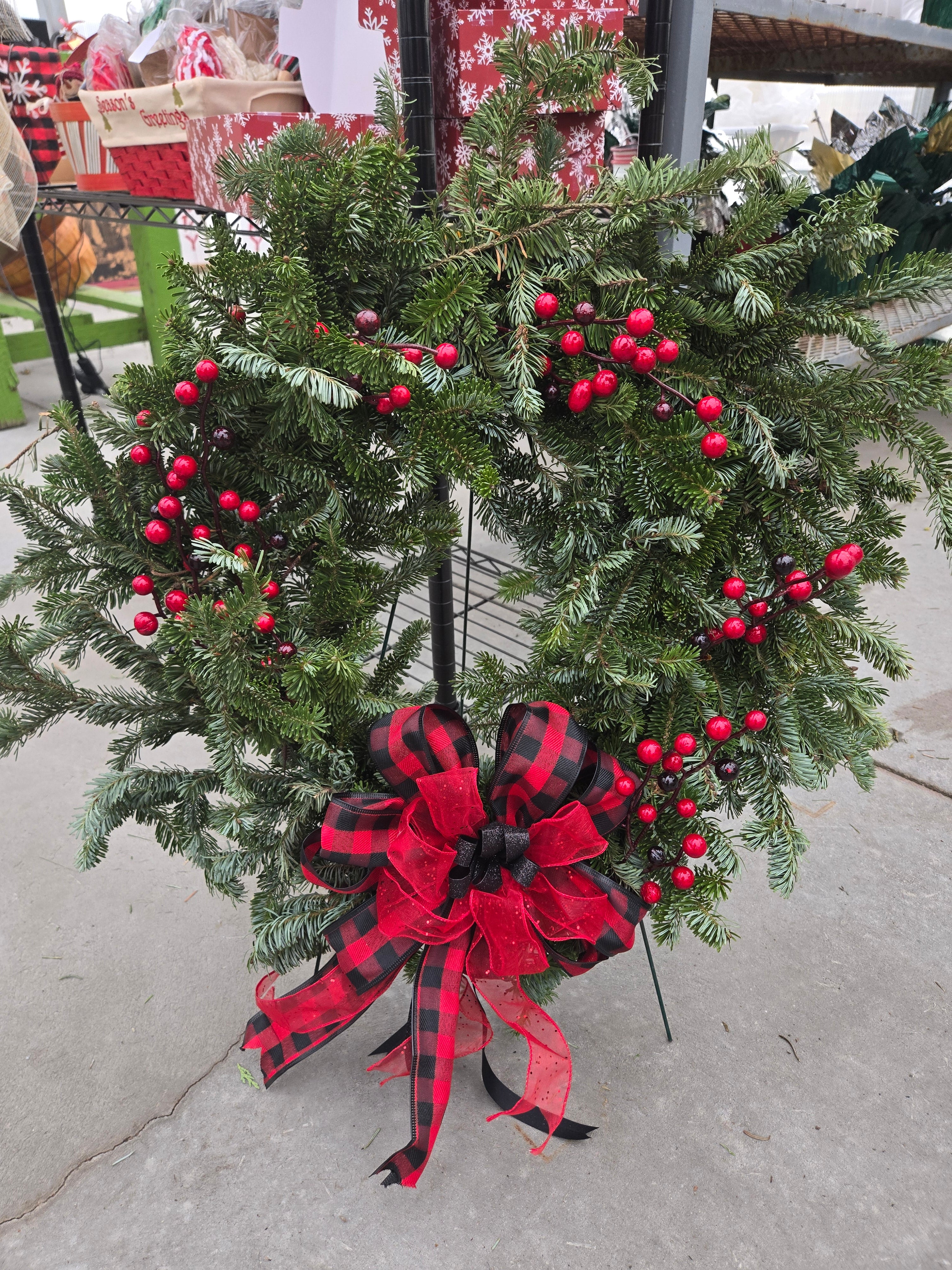 14" wreath